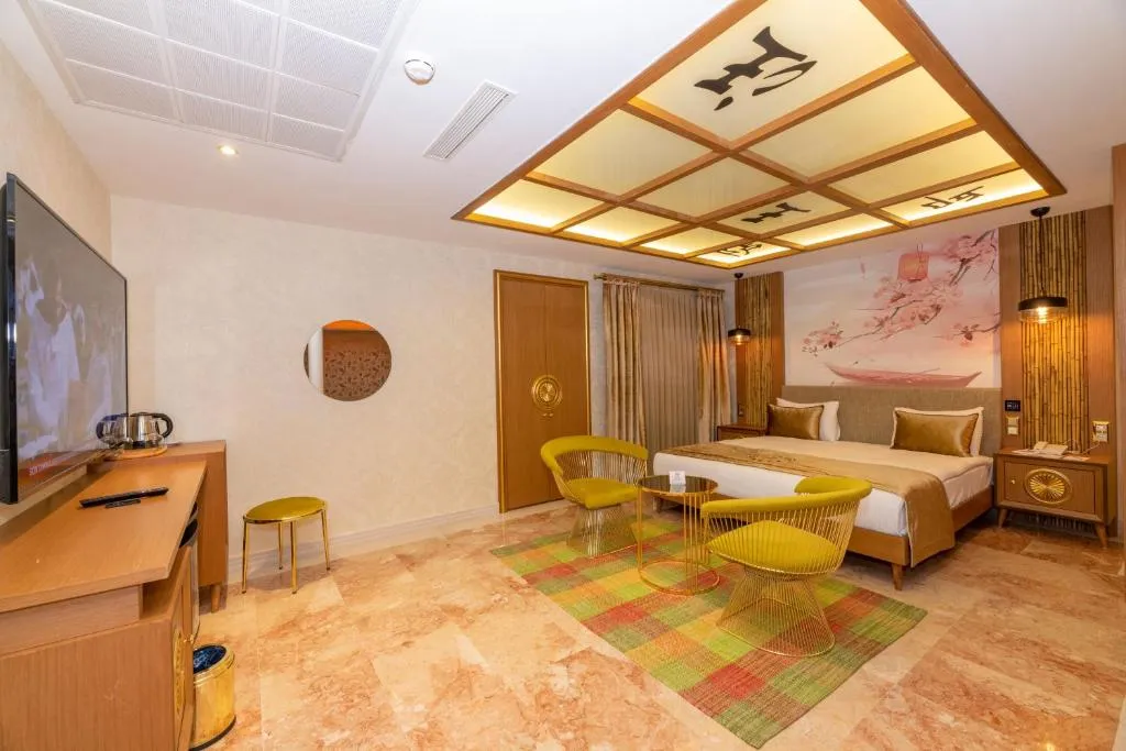 Royal Suite