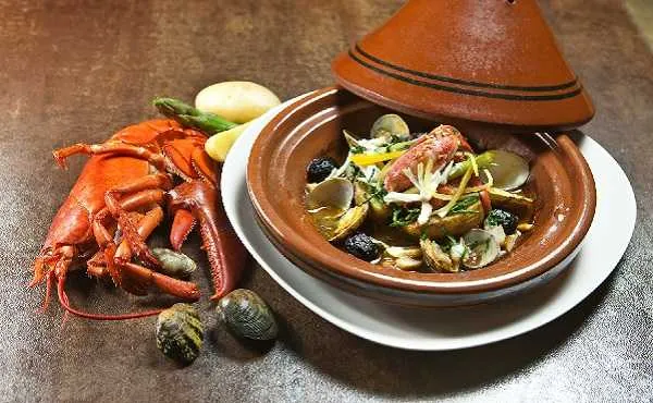 TAGINE MIT MEERESFRÜCHTEN