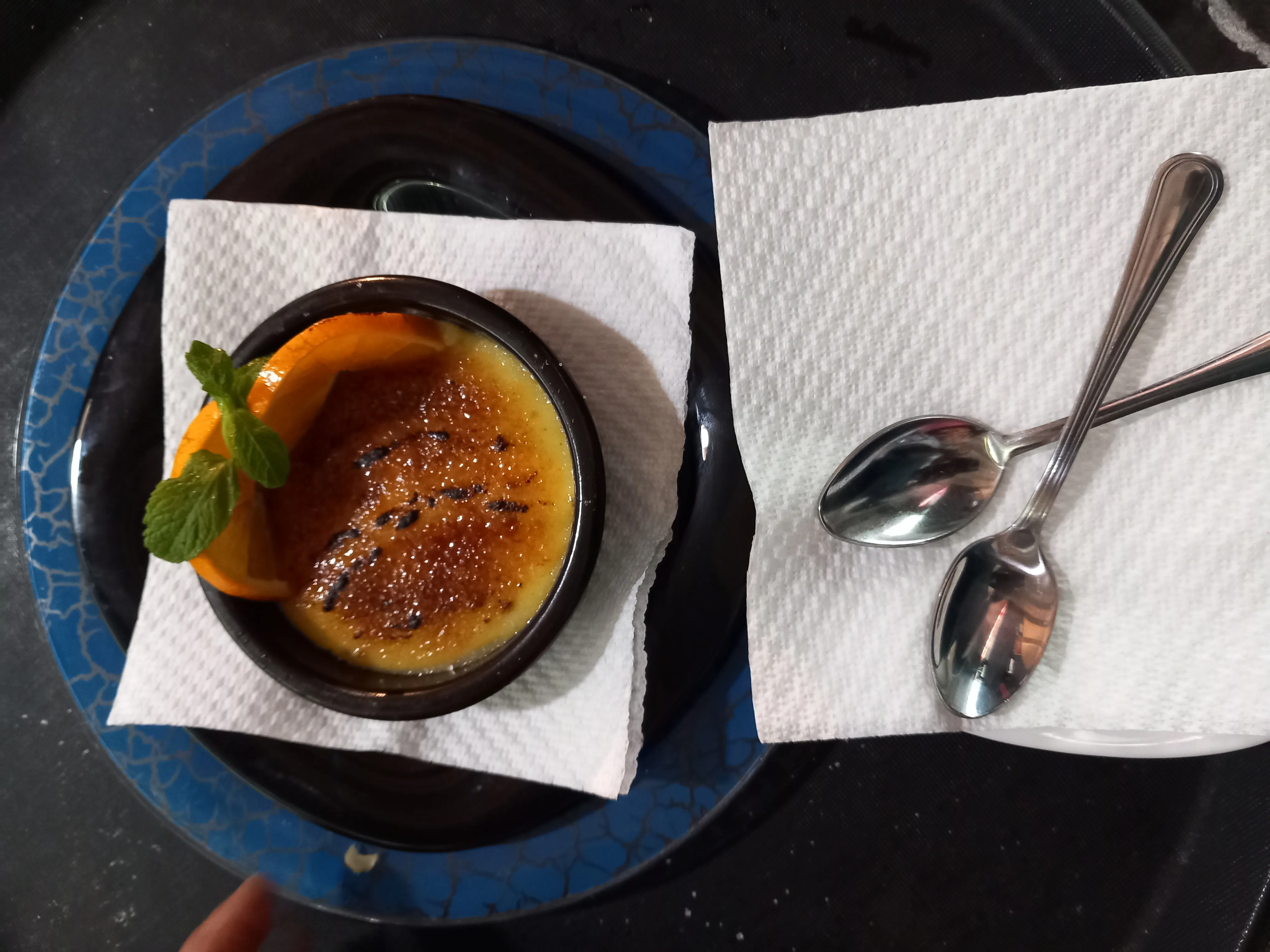 CREME BRULEE MIT ORANGE