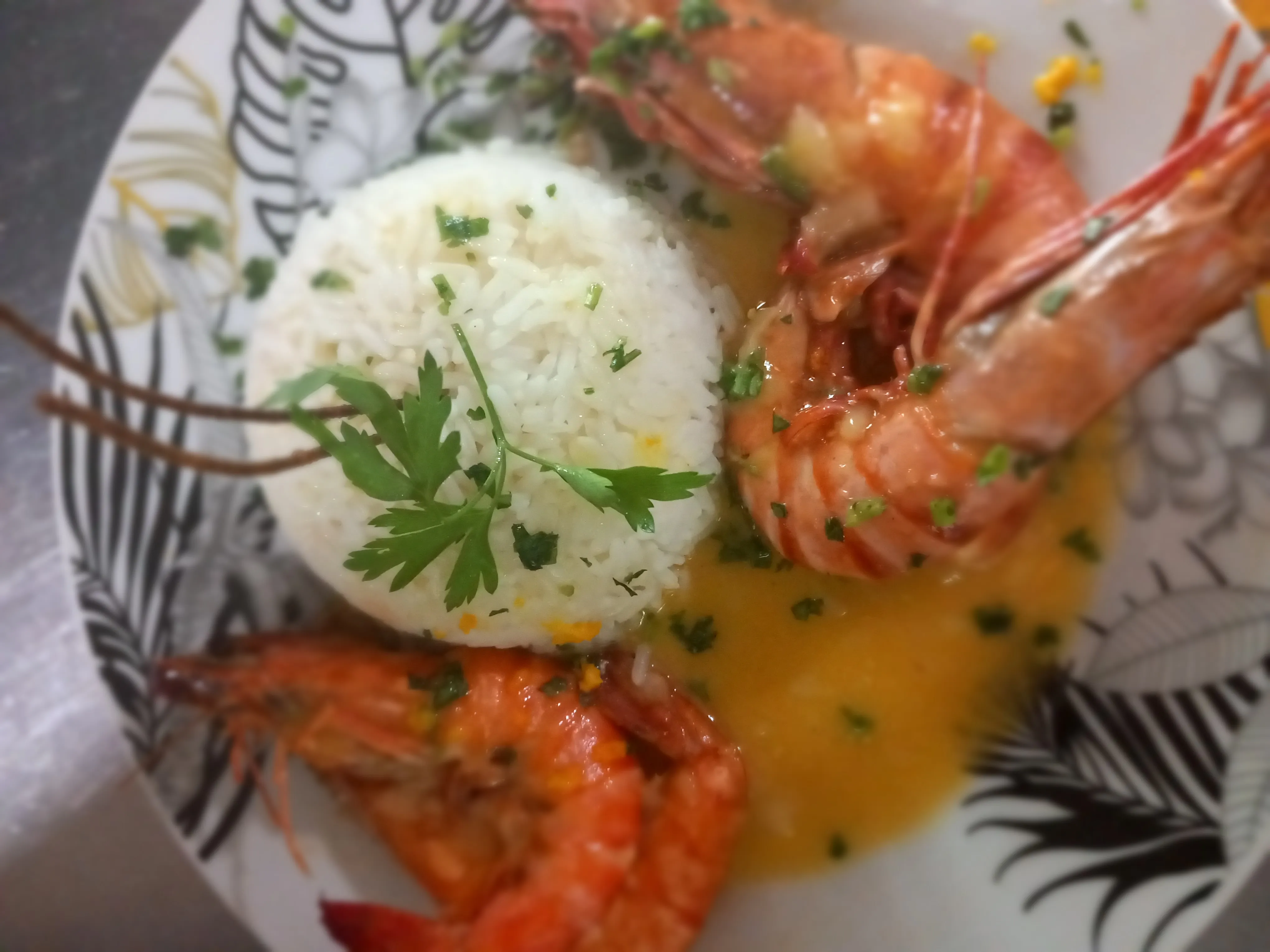 RIESENGARNELEN MIT ZITRUSFRÜCHTEN