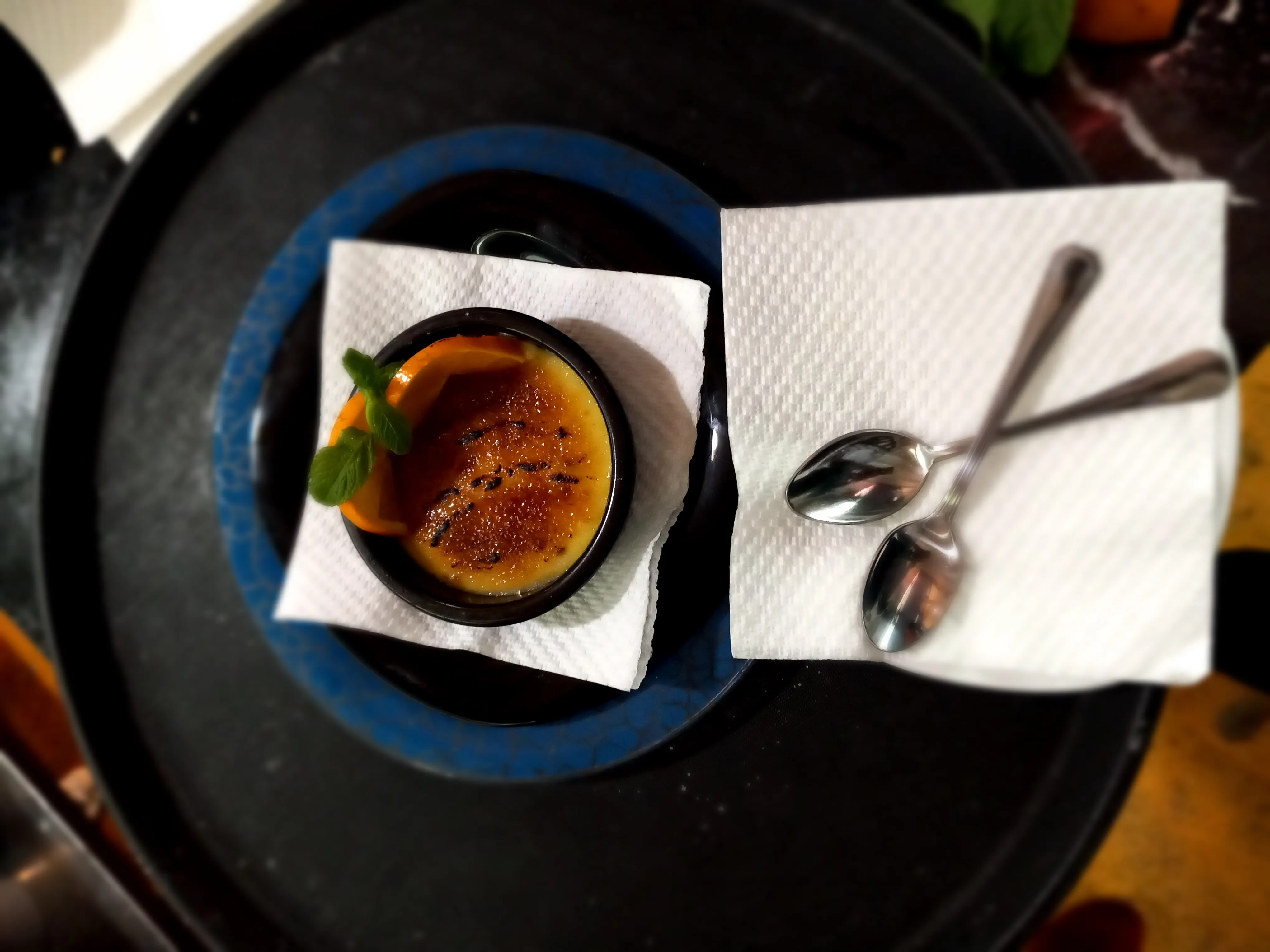 CREME BRULEE MIT ORANGE